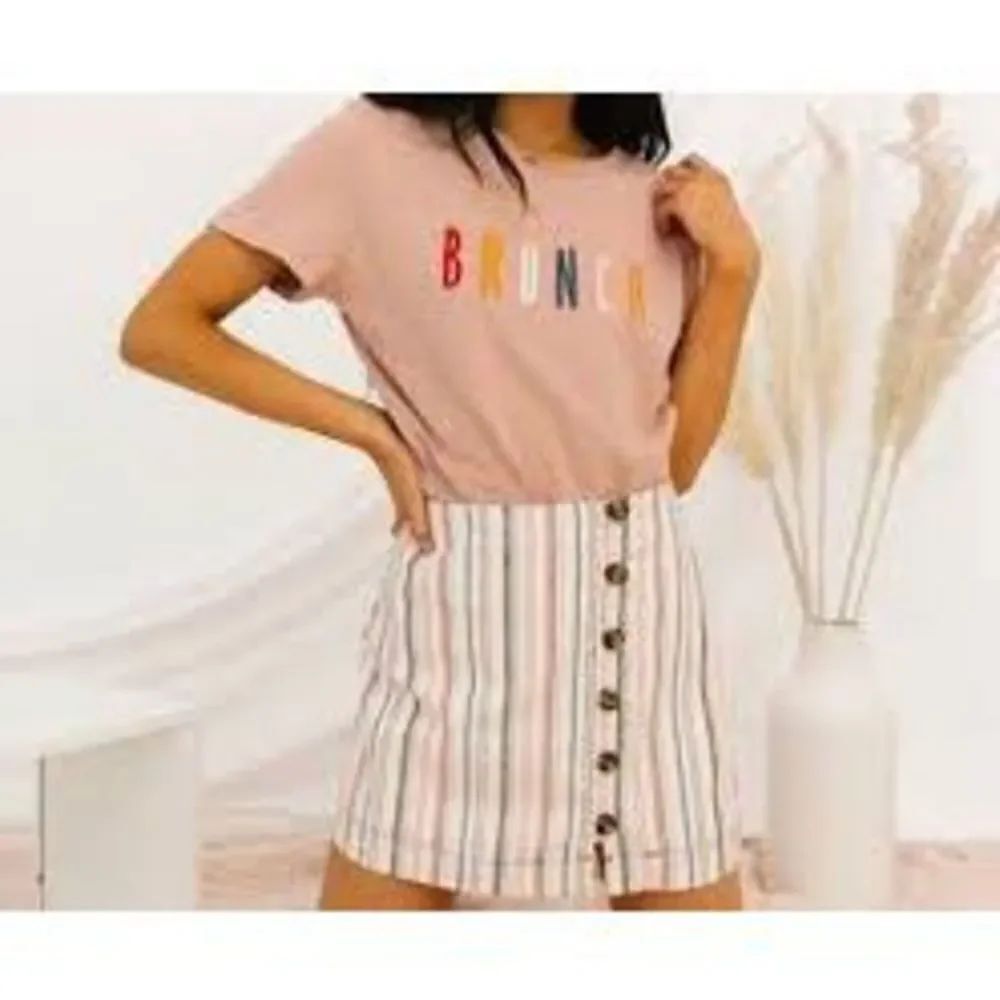 Blank Paige Brunch rainbow embroidered L basic tee
